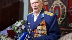 Владимир Путин и Михаил Развожаев поздравили ветерана войны Василия Золотарёва со 100-летием 