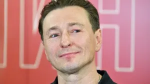 Предпринимательнице пришлось заплатить за продажу лица актёра Безрукова