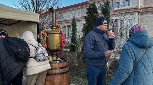 Как справиться с зимними недугами — советы трёх врачей