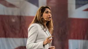 Бегство британских политиков-консерваторов объяснили психическим расстройством