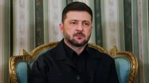 По мощам и елей: что украинцы подарили бы Зеленскому на день рождения