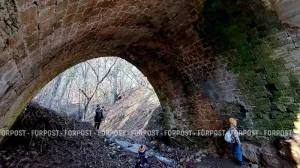 Осадки разрушают 200-летний мост на Южном берегу Крыма