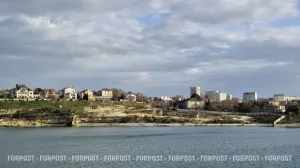 В Севастополе разровняли дикий пляж в Карантинной бухте 