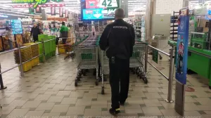 В севастопольском «Яблоке» нашли 150 кг просрочки