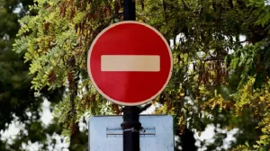 В центре Севастополя ограничили проезд транспорта