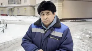 Дворник получил награду за спасение мальчика, выпавшего с седьмого этажа