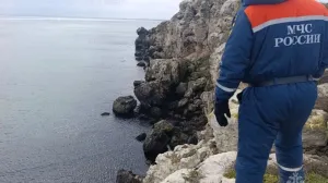 Пропавших в Азовском море рыбаков до сих пор ищут