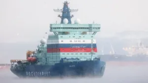 Финский залив во льду: российские ледоколы отправлены на помощь иностранным судам