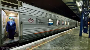 Билетов в Крым станет больше: запускают сезонный поезд