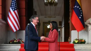 США берут под контроль добычу золота в Венесуэле