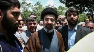 Новым верховным лидером Ирана стал Моджтаба Хаменеи