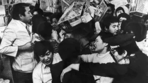 В Японии уговаривают население не скупать туалетную бумагу из-за войны с Ираном