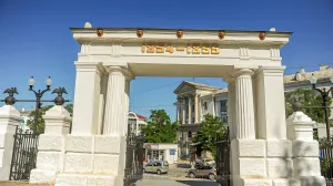 Сысуев не согласен, что Малахов курган превратился в помойку