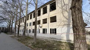 Что происходит в проданном здании бывшего оператора связи «Севмобайл»