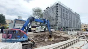 «Сказочный замок» для юных зрителей в столице Крыма почти готов