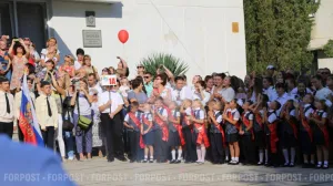 Будущих первоклассников Севастополя разделили надвое