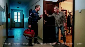 Вечный спор: обязан ли врач скорой надевать бахилы по требованию пациента