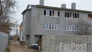 Капелька электричества и септик вместо канализации: подробности жизни очередного проблемного дома