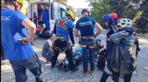 Турист в Крыму сорвался с шестиметровой скалы