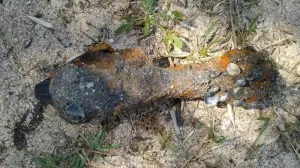 Подросток заметил в Азовском море опасную находку времён войны