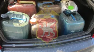 В Крыму двое молодых людей украли почти полтонны бензина у знакомого