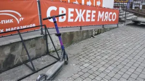 В Севастополе мужчина избил 12-летнего самокатчика на улице