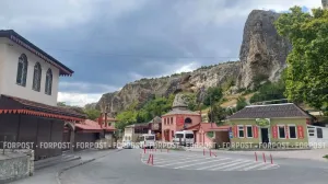 Как в Крыму в переплёте старинной книги нашли ханскую грамоту XVI века