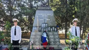 В Севастополе почтили память подводников «Курска»