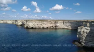 Море на замке от мыса Тарханкута до мыса Сарыча 