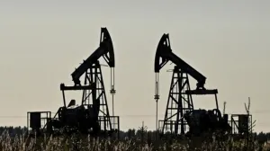 Россия отправит нефть на НПЗ Казахстана. Изменит ли это ситуацию с бензином? 
