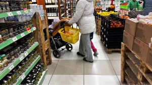 Севастопольским студентам выплатят за рождение ребенка 300 тысяч рублей