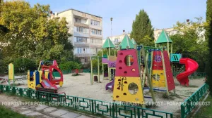 Снос детской площадки объединил жильцов дома против УК