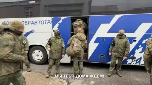 Из украинского плена вернулись домой шестеро крымчан
