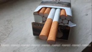 Что делать, если сосед курит на балконе и дым проникает в вашу квартиру