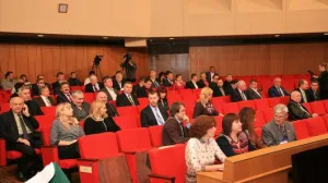 Крымские депутаты согласились с продажей государственных АЗС и санатория