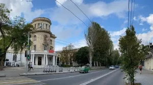 Улицу в центре Севастополя возьмут в кольцо охраны