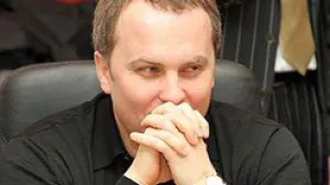 Регионал Нестор Шуфрич в Севастополе призвал однопартийцев выйти на улицы с лозунгом: «Голос за Русский блок — это голос за оранжевых!»