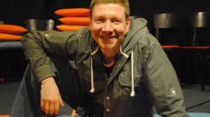 Театра им. Кукол больше нет: худрук Артём Макеев обратился к зрителям