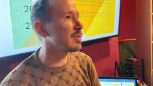 Как японский поэт-русофил вдохновил севастопольского художника на создание книги из кальки