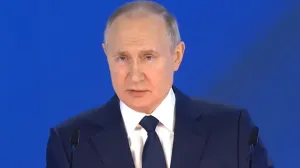 СМИ зовут Путина в Севастополь на День народного единства