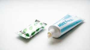 Российские ученые создали «умную» жвачку для защиты от кариеса