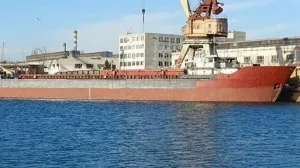 Четыре севастопольца находятся на застрявшем в Керчи судне «Моряк»