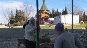 В Севастополе специальная комиссия потребовала построить забор вокруг храма 
