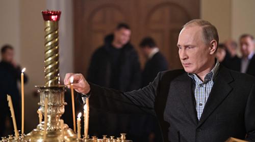 ForPost - Путин встречает Рождество в одном из старейших храмов Санкт-Петербурга
