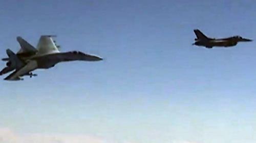 ForPost - В Минобороны прокомментировали сближение Су-30 и F-15