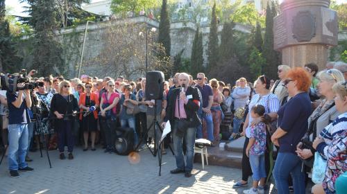 ForPost- На митинг в Севастополе вышло более 500 человек