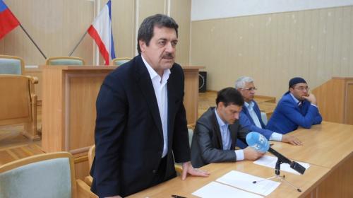 ForPost - Ильясов остаётся вице–спикером парламента Крыма