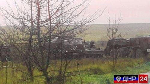 ForPost - Украинские военные эвакуируют остатки уничтоженных танков под Горловкой