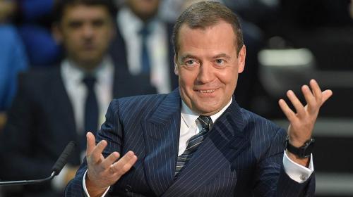 ForPost- Медведев предложил обсудить дешёвые кредиты для Севастополя и Крыма