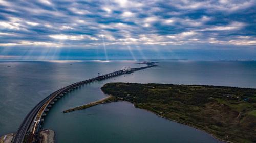 ForPost- Благодаря мосту в Крым спасены десятки пострадавших в Керчи
